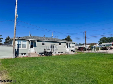 809 S Elm St, Kimball, NE 69145 - photo 3