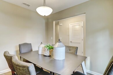 6025 Lynnwood Ave, Jacksonville, FL 32210 - photo 5