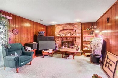 6213 Mullen Rd, Shawnee, KS 66216 - photo 5