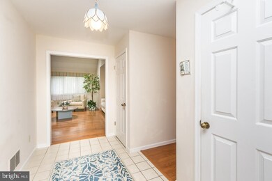 695 Inverness Dr, West Chester, PA 19380 - photo 5