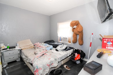 Front house bedroom 1
