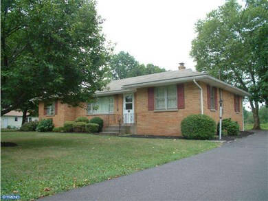 10 Highland Park Rd, Sellersville, PA 18960 - photo 2