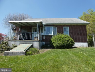 640 Elm St, Bally, PA 19503 - photo 3