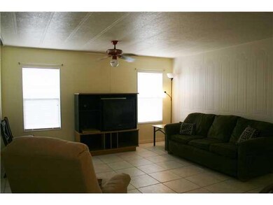 7230 SE Eagle Ave, Hobe Sound, FL 33455 - photo 2
