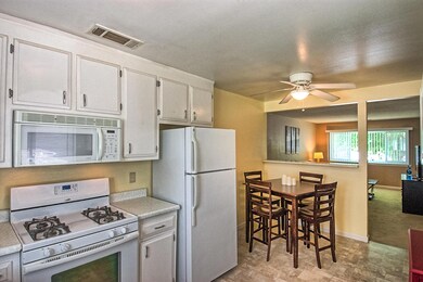 eating space in kitchen