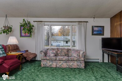 Large Living Room w/ Wood Burning FP