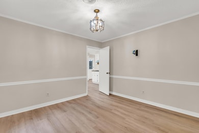 85 Lakeview Dr, Columbus, MS 39705 - photo 4