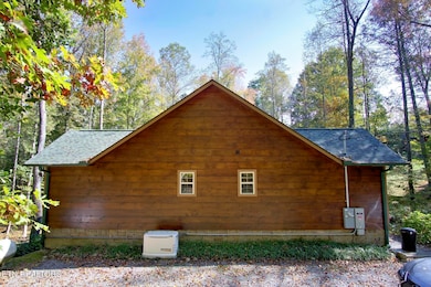 2235 Cub Cir, Sevierville, TN 37862 - photo 6