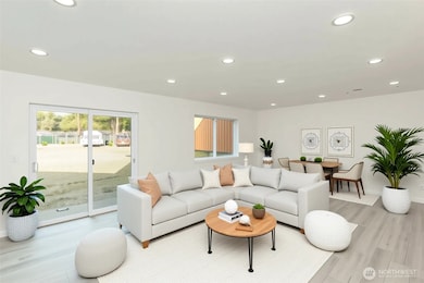 381 E Sullivan St, Allyn, WA 98524 - photo 3