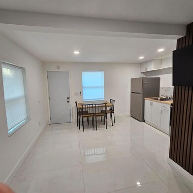 206 NE 13th St unit A, Fort Lauderdale, FL 33304 - photo 5