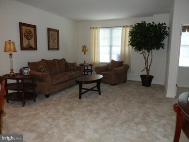 118 Mcmullen Cir, Wilmington, DE 19802 - photo 2