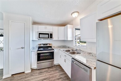 36047 Aster Ave, Zephyrhills, FL 33541 - photo 4