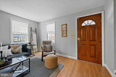 8677 Oak Rd, Parkville, MD 21234 - photo 5