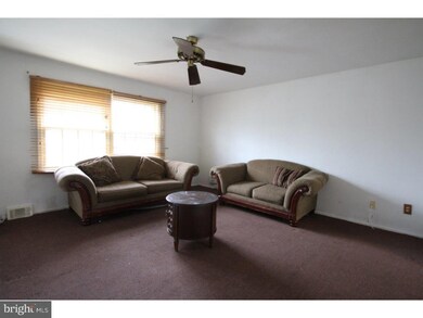 64 Heather Rd, Newark, DE 19702 - photo 2