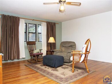 1701 SW 66th St, Topeka, KS 66619 - photo 3
