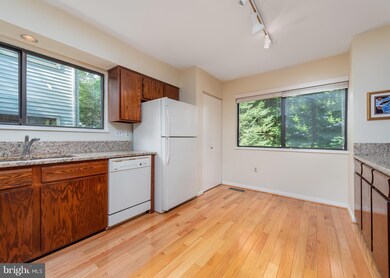 9631 Green Moon Path, Columbia, MD 21046 - photo 7