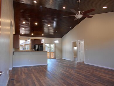 621 S Reynolds Ln, Show Low, AZ 85901 - photo 2