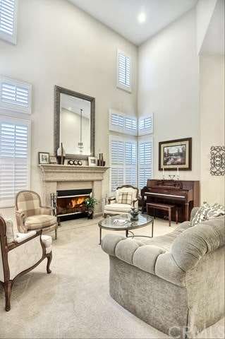 Soaring ceilings!