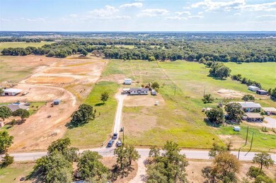 2116 County Road 4680, Boyd, TX 76023 - photo 7