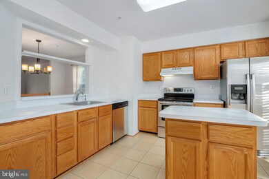 6241 Deep Earth Ln, Columbia, MD 21045 - photo 5