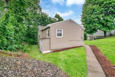26-B Valley View Ln, Worcester, MA 01604 - photo 3