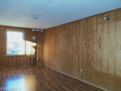 910 Fisher Cir, Asheboro, NC 27205 - photo 6