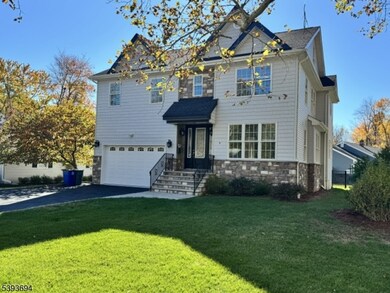 9 Spalding Dr, Livingston, NJ 07039 - photo 3