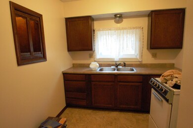 2110 Ormond Ave, Columbus, OH 43224 - photo 6