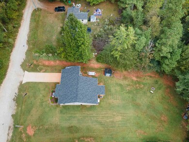 131 Lockman St, Inman, SC 29349 - photo 2