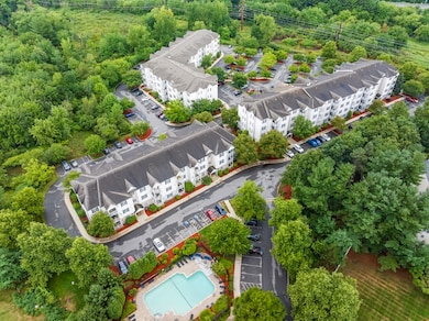 19 Hampshire Rd unit 204, Methuen, MA 01844 - photo 2