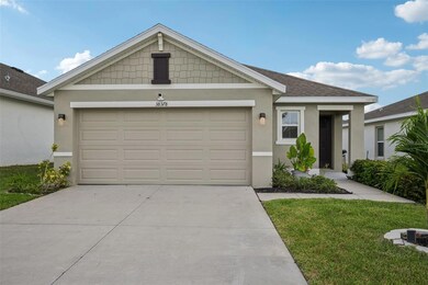 38378 Sonnet Landing Ave, Zephyrhills, FL 33540 - photo 7