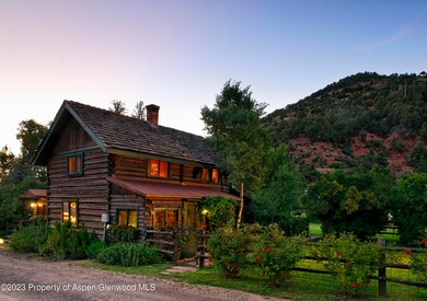 ExteriorMainCabin