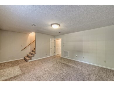 2311 Abbott Dr unit 2, Johnson City, TN 37601 - photo 4