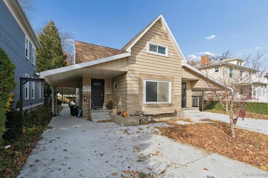 552 S Main St unit 1, Marine City, MI 48039 - photo 2