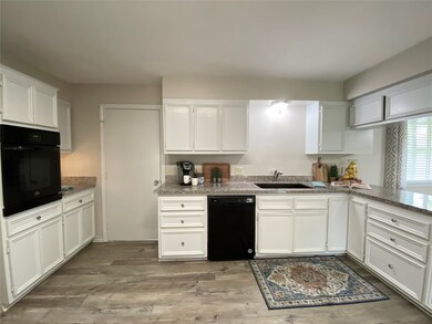 30030 Winding Brook Ln, Magnolia, TX 77355 - photo 6