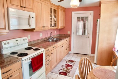 7 Assabet Ln, Worcester, MA 01602 - photo 4