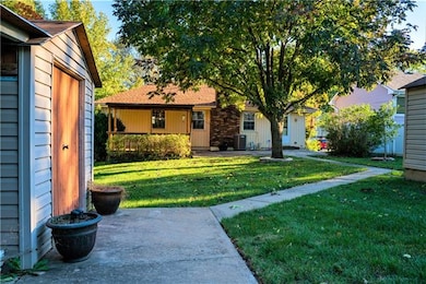 19204 E. 15th St. N. Independence, MO 64056. House