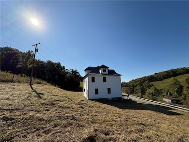 1182 Mt Morris Rd, Waynsbrg/Frankln Township, PA 15370 - photo 5