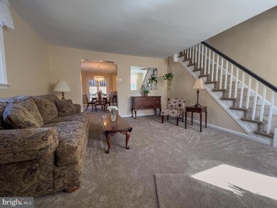 252 Blythe Ave, Drexel Hill, PA 19026 - photo 2