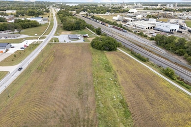 0 Grandview Ave Parcels unit 25-533, Muscatine, IA 52761 - photo 4