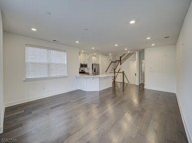 63 Veterans Way, Morris Plains, NJ 07950 - photo 5