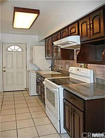 Kitchen Also Includes Inside Laundry with Stackabl