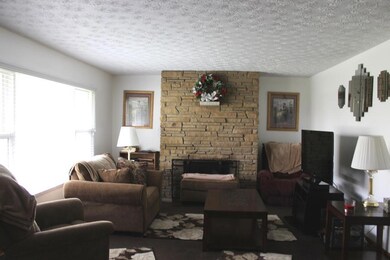 2561 Symington Ave, Columbus, OH 43204 - photo 2