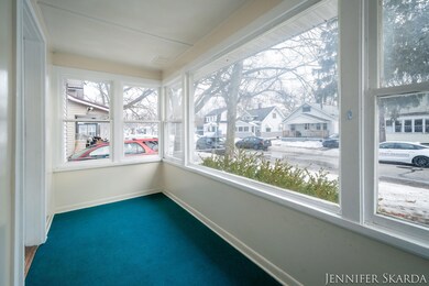 3-web-or-mls-872-emerson-ave