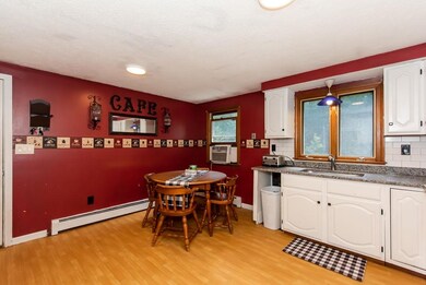 85 Lowell St, Rochester, NH 03867 - photo 6