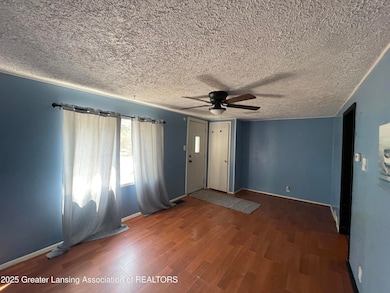 5100 Wexford Rd, Lansing, MI 48911 - photo 7