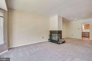 4202 Pinefield Ct, Randallstown, MD 21133 - photo 5