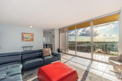 207 W Clarendon Ave UNIT C6 - 18