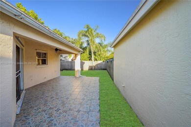 4224 SW 72nd Terrace, Davie, FL 33314 - photo 7