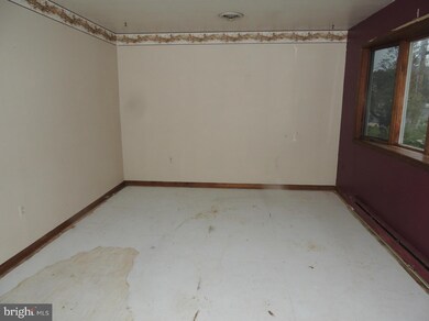 123 Center St, Cecilton, MD 21913 - photo 2